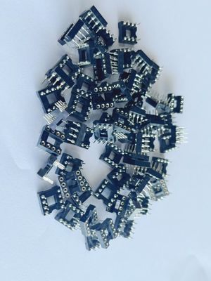 2.54mm 8 Pin IC Socket Connector Female Straight Pin Header PBT Insulation Material Black